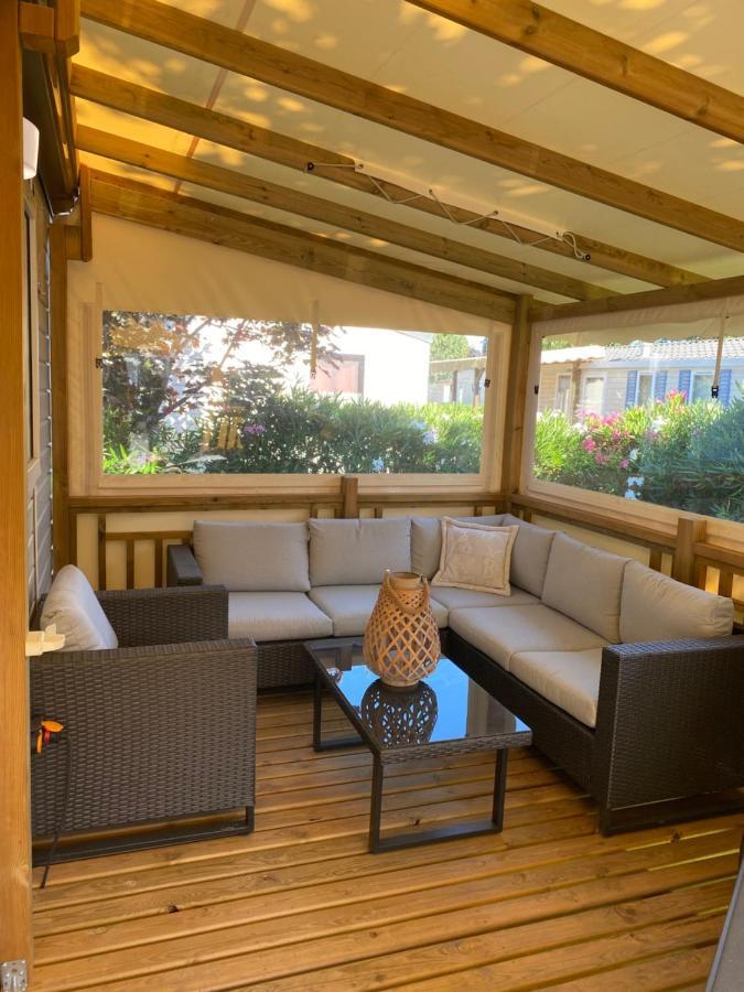 Mobil Home De Charme Фрежус Екстер'єр фото