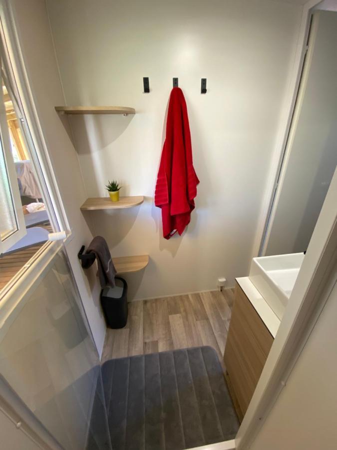 Mobil Home De Charme Фрежус Екстер'єр фото